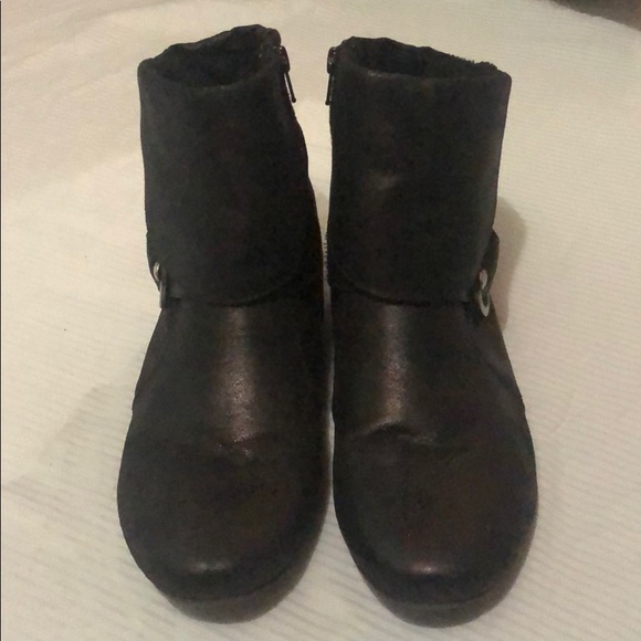 Boots - Picture 2 of 2